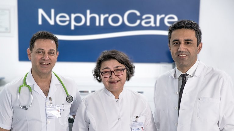 [Translate to Bosnia:] The NephroCare team 