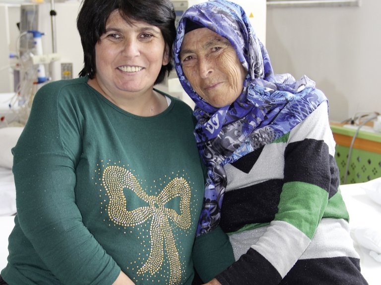 Mother and daughter in dialysis centre